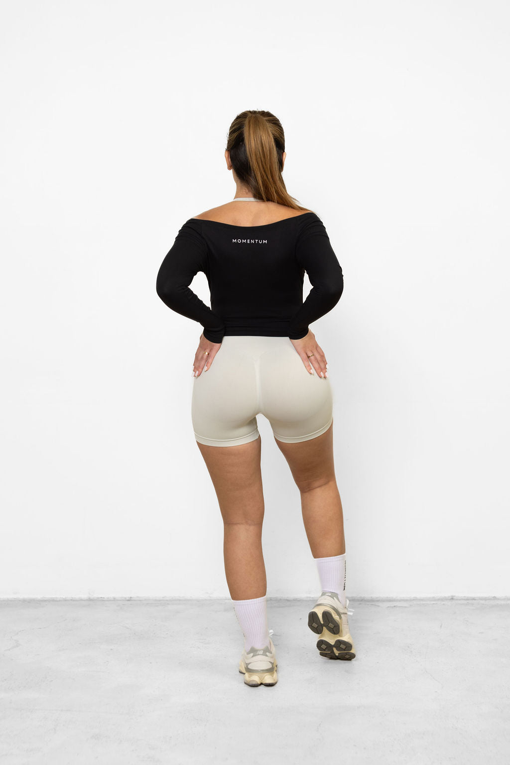 Off the Shoulder Long Sleeve - Black