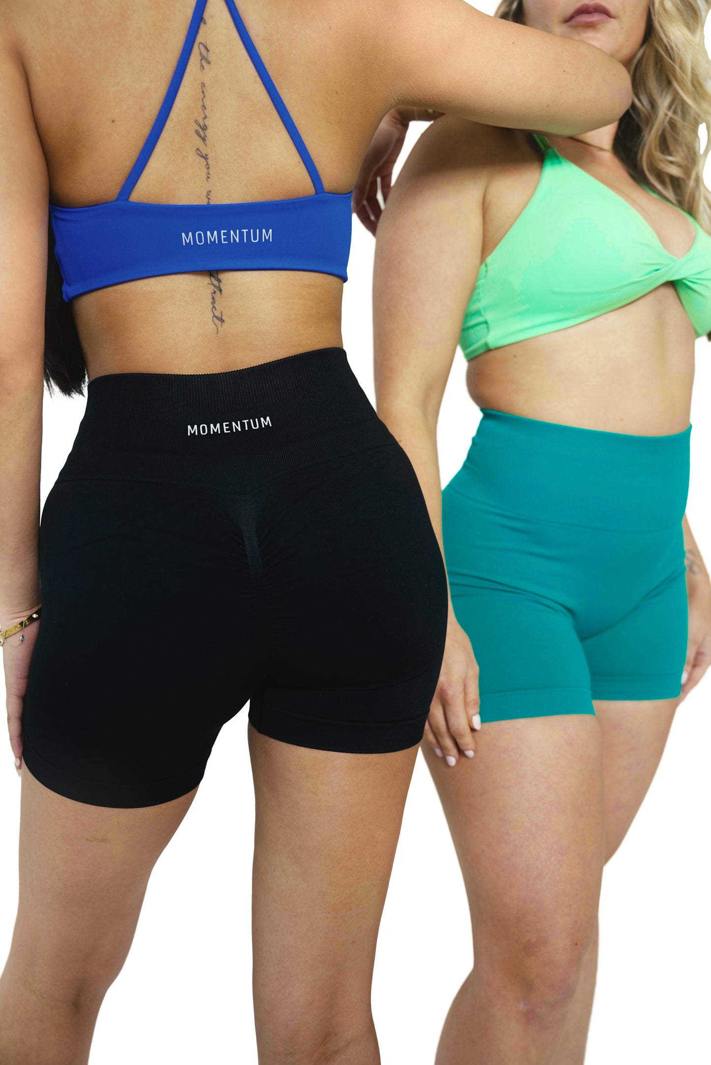SEAMLESS SCRUNCH SHORTS - BLACK