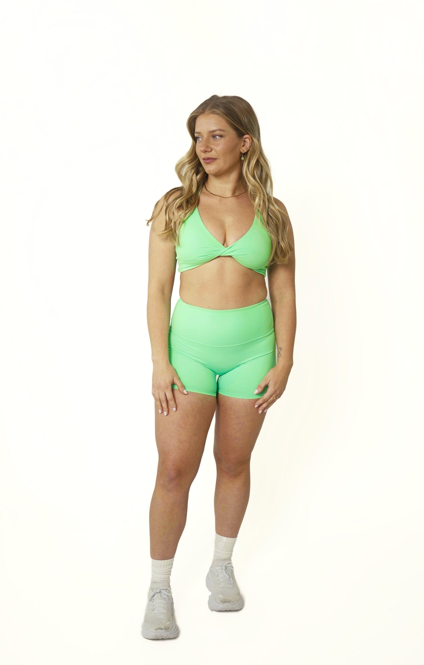 SIGNATURE TWIST CROP - MINT GREEN