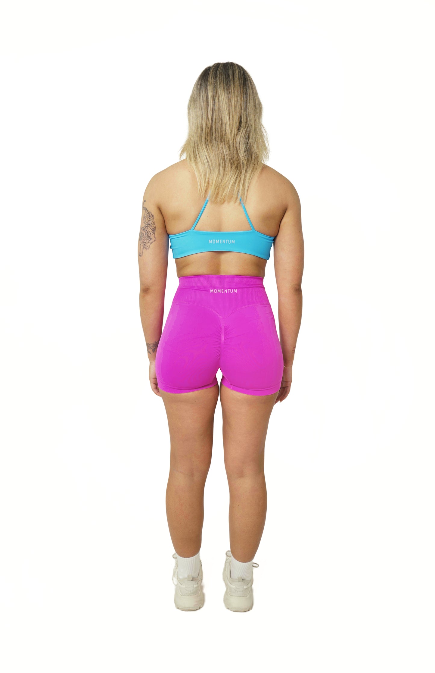 SEAMLESS V SCRUNCH SHORTS - BLOSSOM PINK