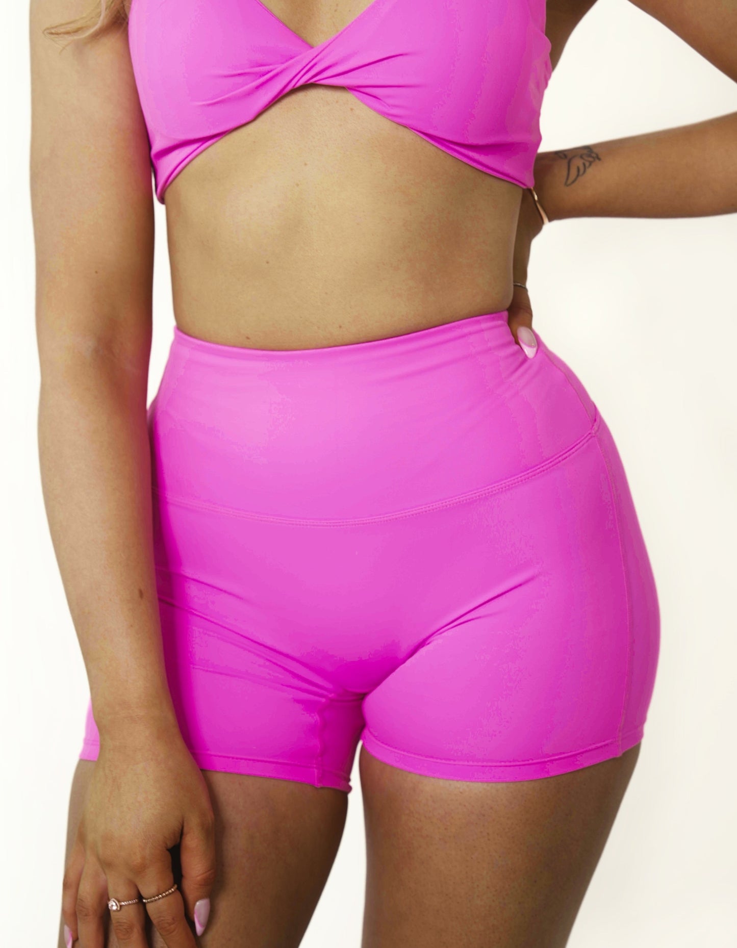 SIGNATURE MINI SHORTS - BLOSSOM PINK